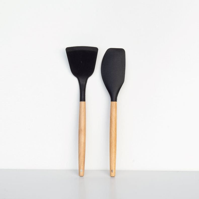 Black Utensil Set